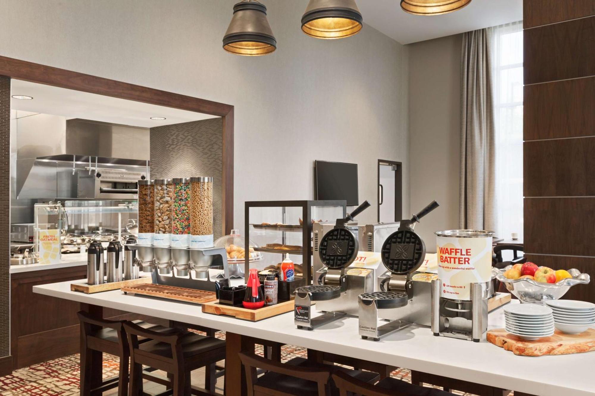 Hilton Garden Inn Charlotte Southpark Kültér fotó